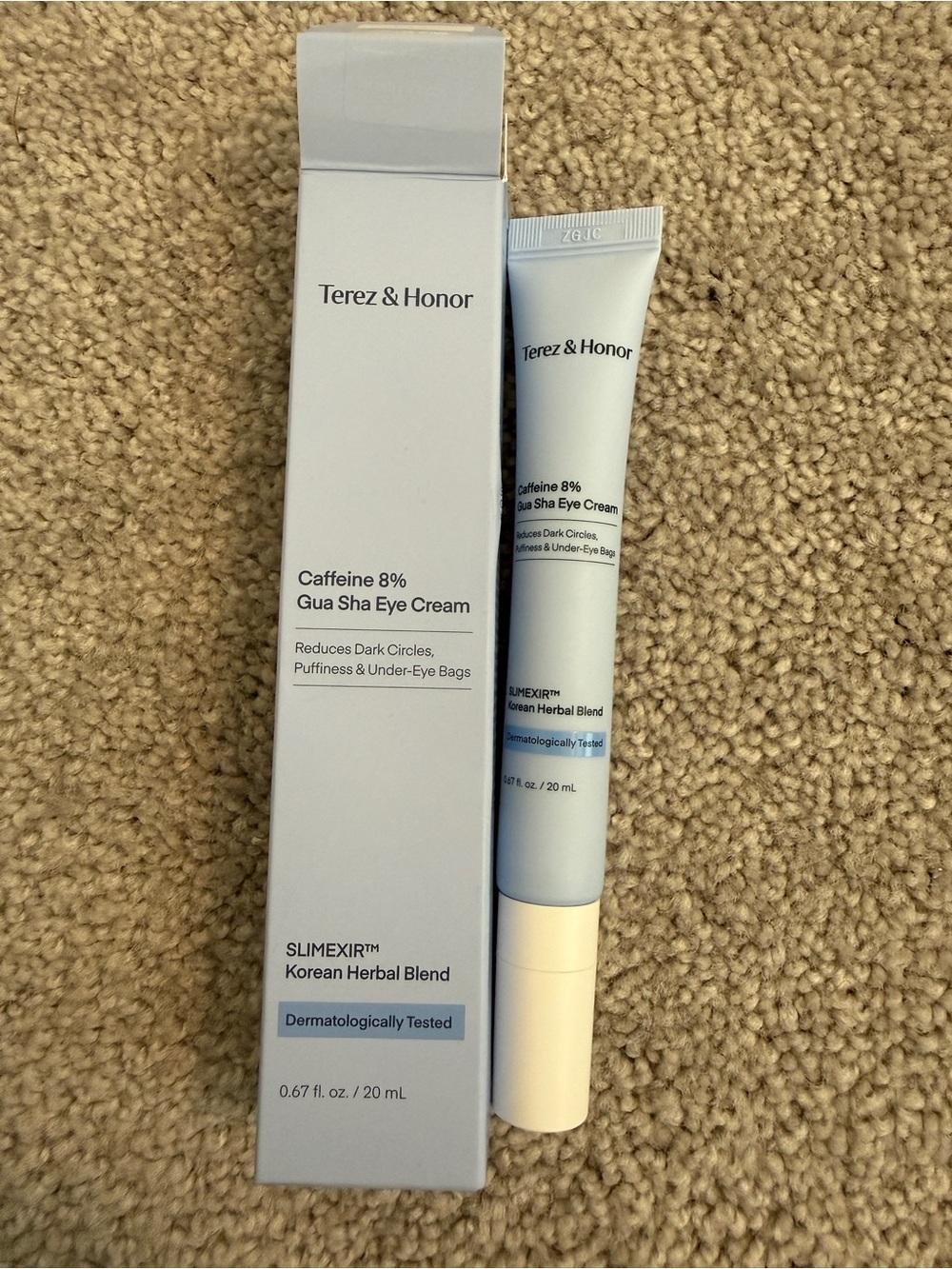 Caffeine 8% Gua Sha Eye Cream - Light Blue